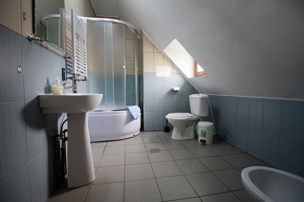 Vila Sucu Hotel Poiana Mărului Habitación foto