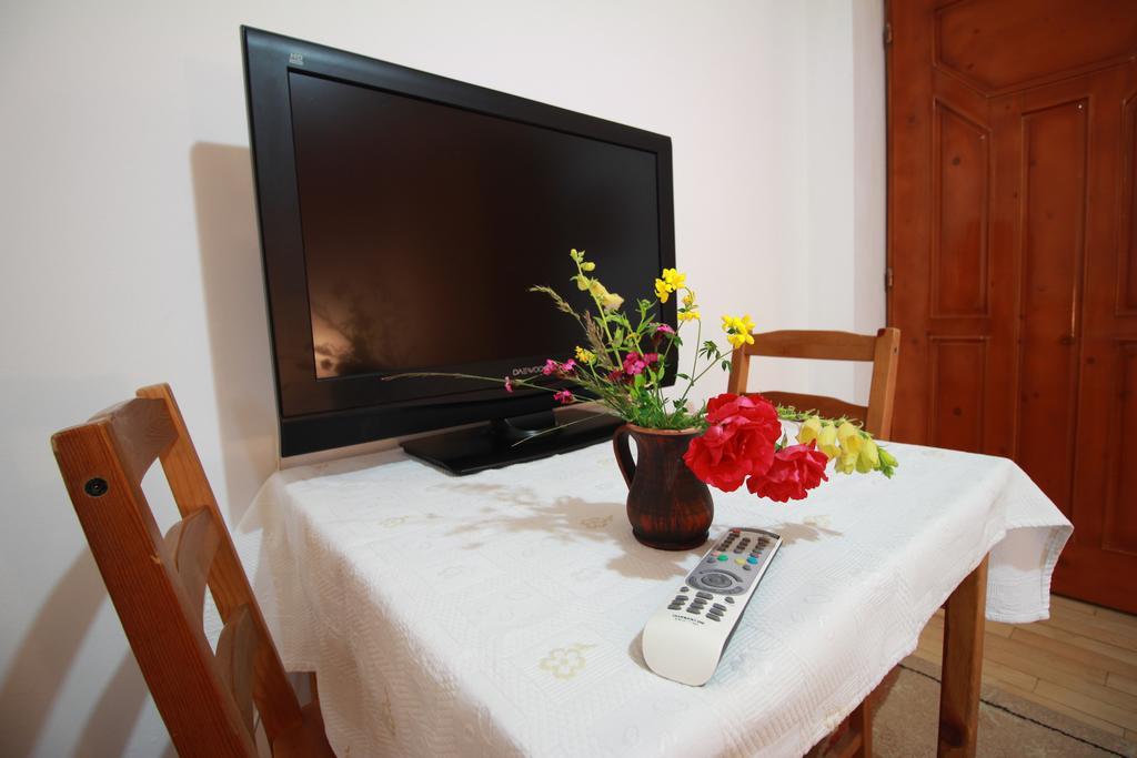 Vila Sucu Hotel Poiana Mărului Habitación foto