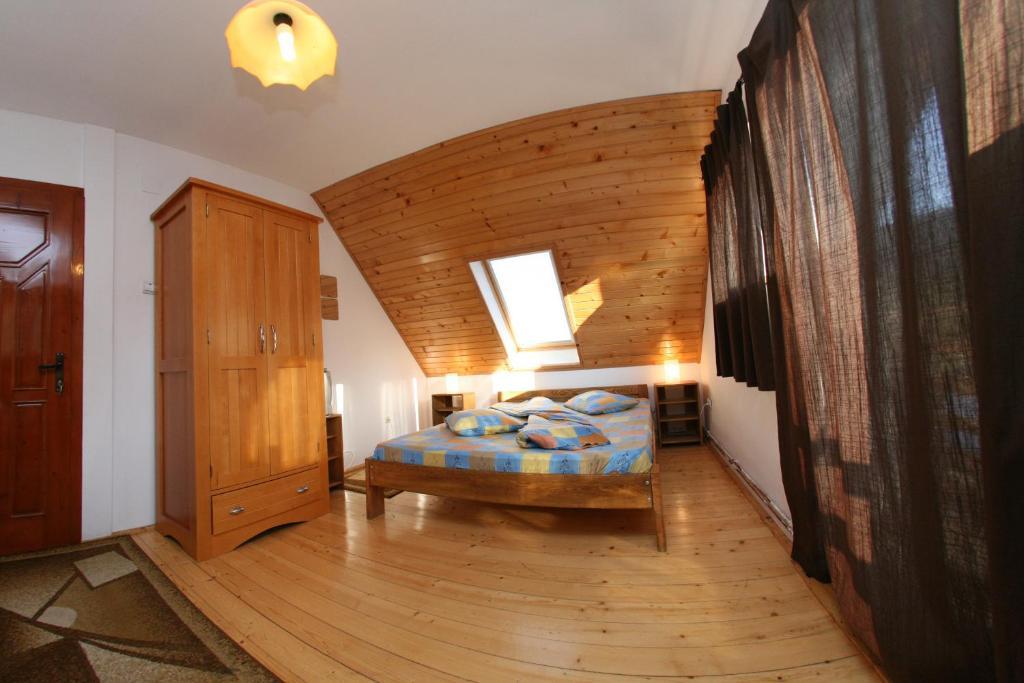 Vila Sucu Hotel Poiana Mărului Habitación foto